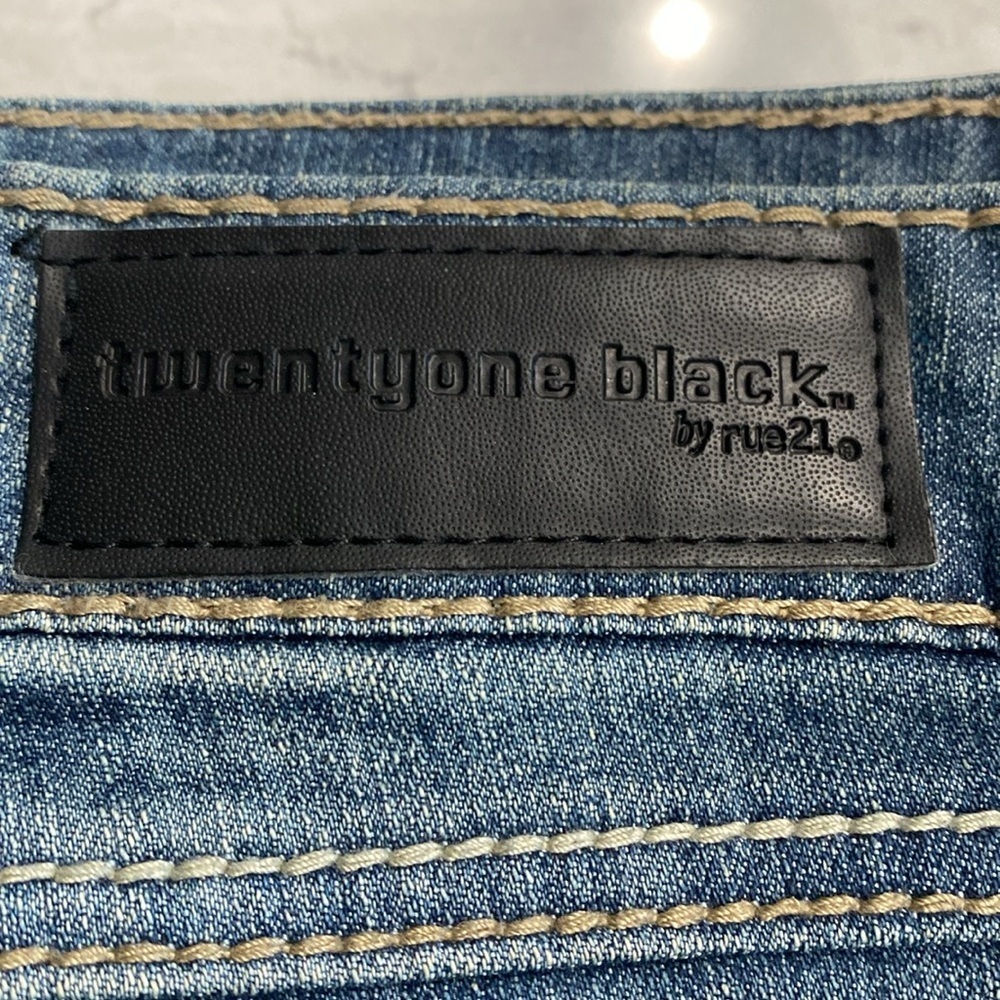 Twenty-One Black Jeans